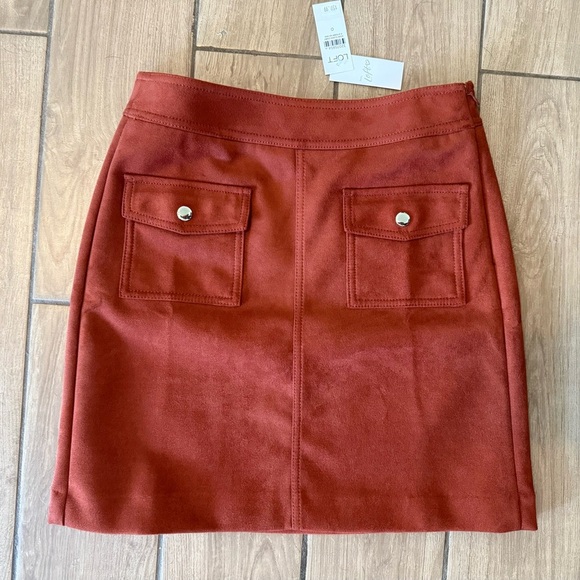 LOFT NWT Women's Vegan Suede Skirt with Pockets - Picture 1 of 4